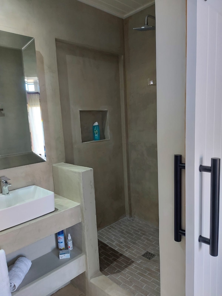 5 Bedroom Property for Sale in Oubaai Western Cape